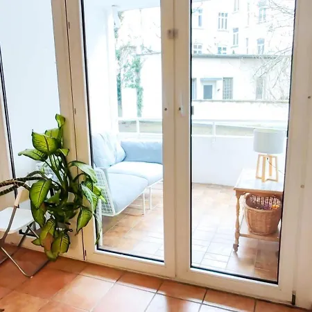 Elegant Close To Main Train Station Apartment Dusseldorf